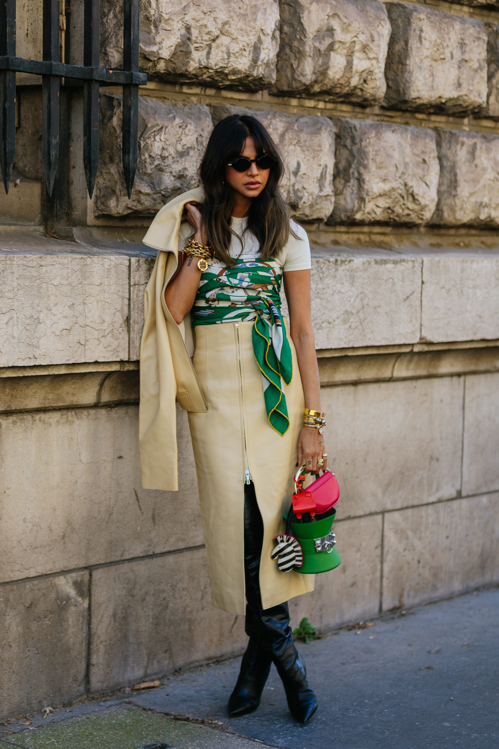 Εβδομάδα Μόδας Παρισιού: Τα πιο εντυπωσιακά street style moments όπως τα κατέγραψε η Vogue Greece-50