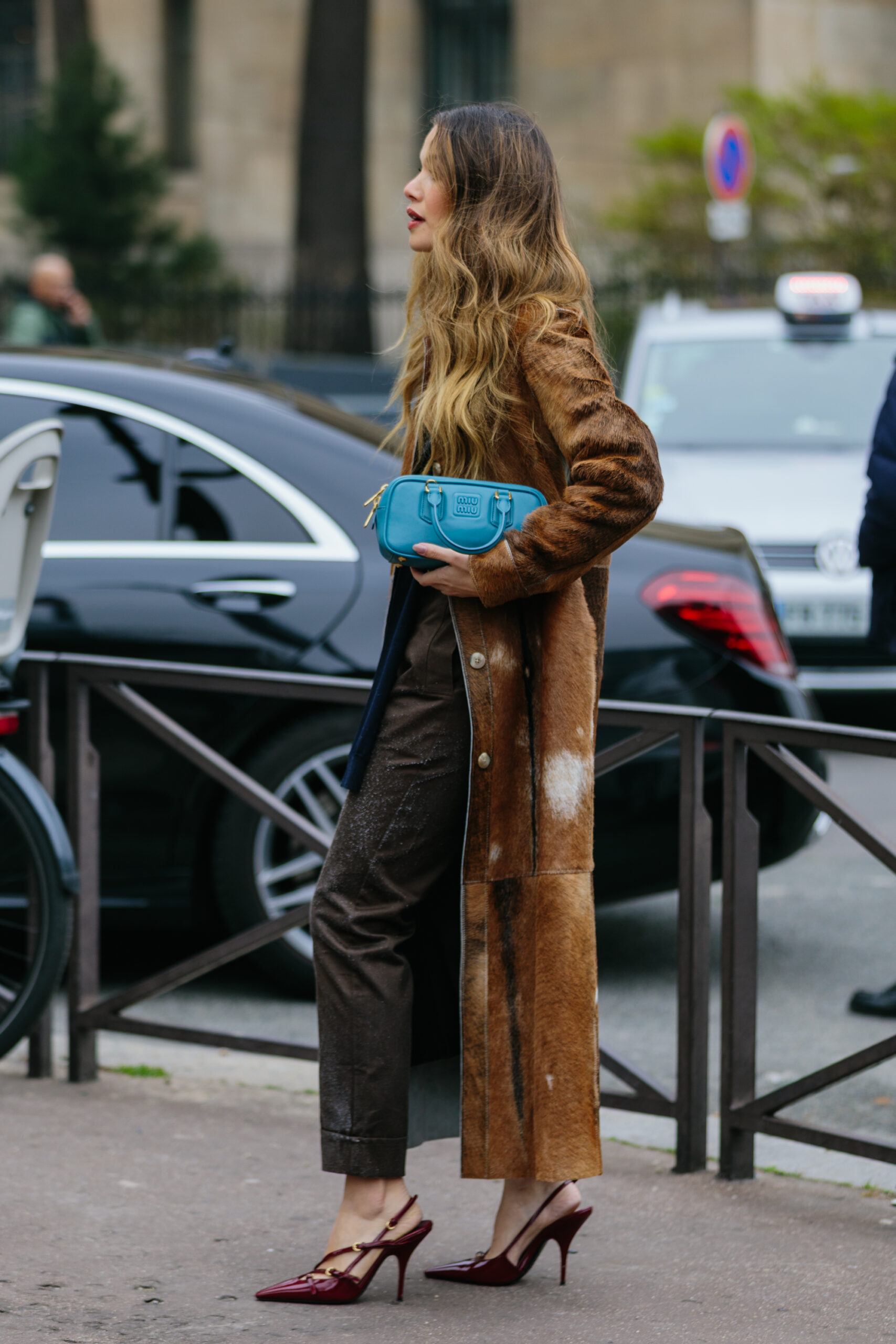 Εβδομάδα Μόδας Παρισιού: Τα πιο εντυπωσιακά street style moments όπως τα κατέγραψε η Vogue Greece-24