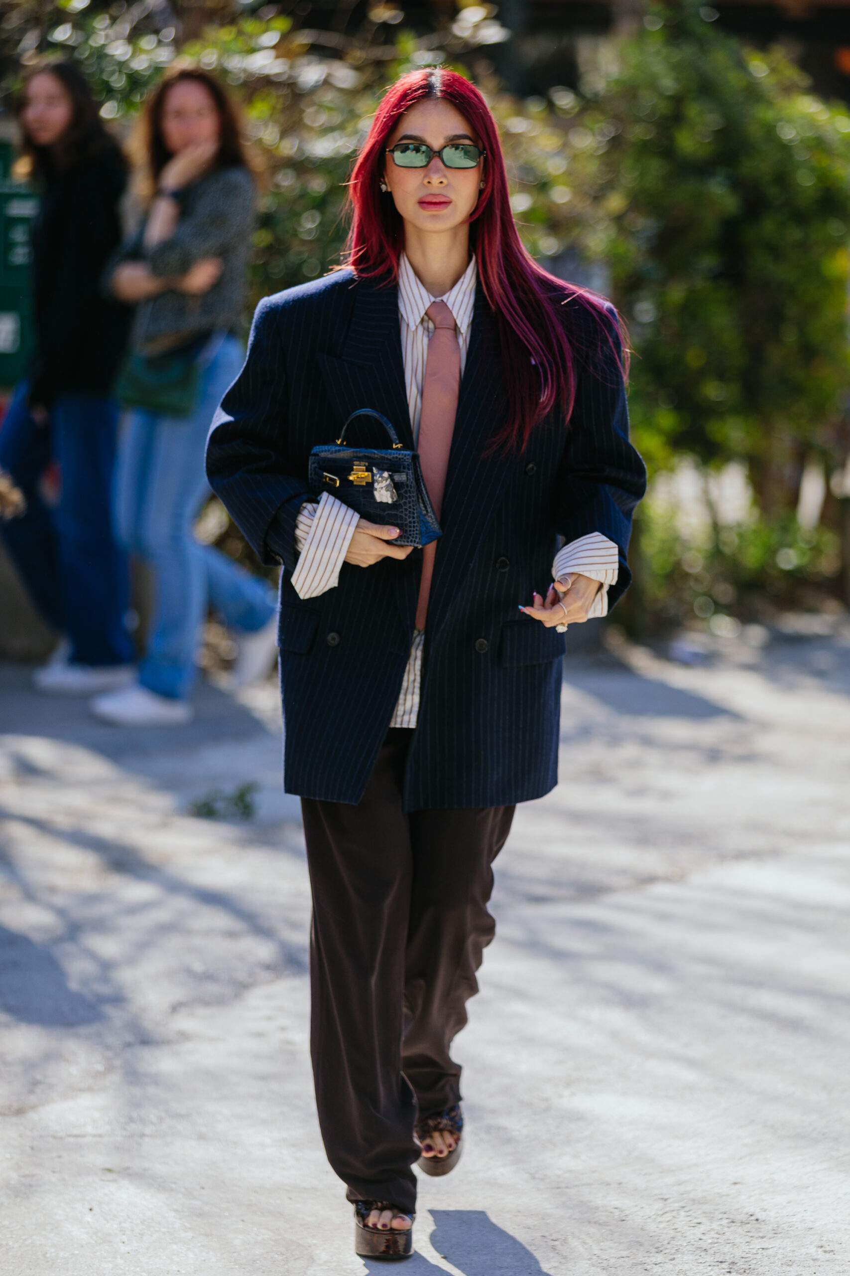 Εβδομάδα Μόδας Παρισιού: Τα πιο εντυπωσιακά street style moments όπως τα κατέγραψε η Vogue Greece-100