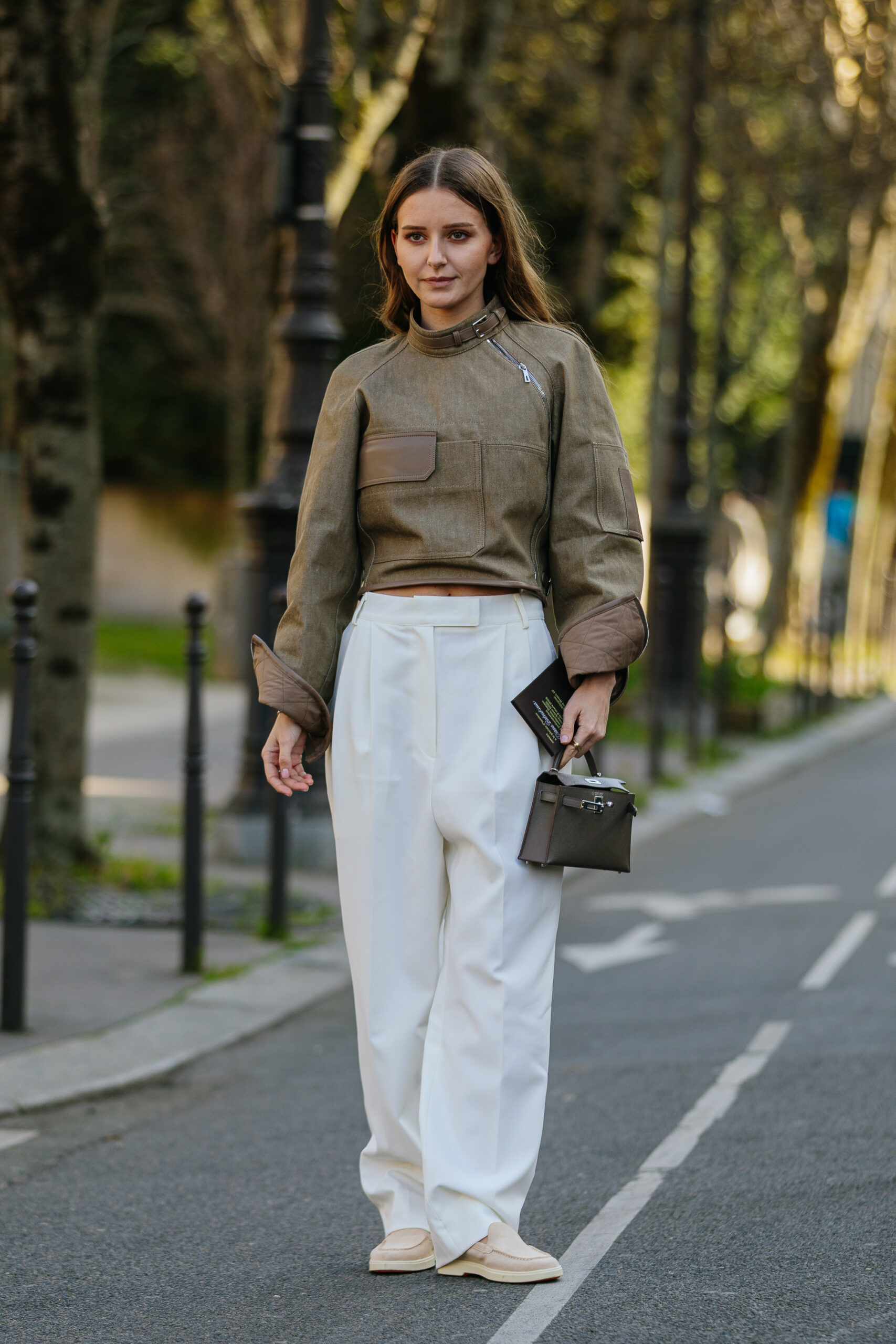 Εβδομάδα Μόδας Παρισιού: Τα πιο εντυπωσιακά street style moments όπως τα κατέγραψε η Vogue Greece-56