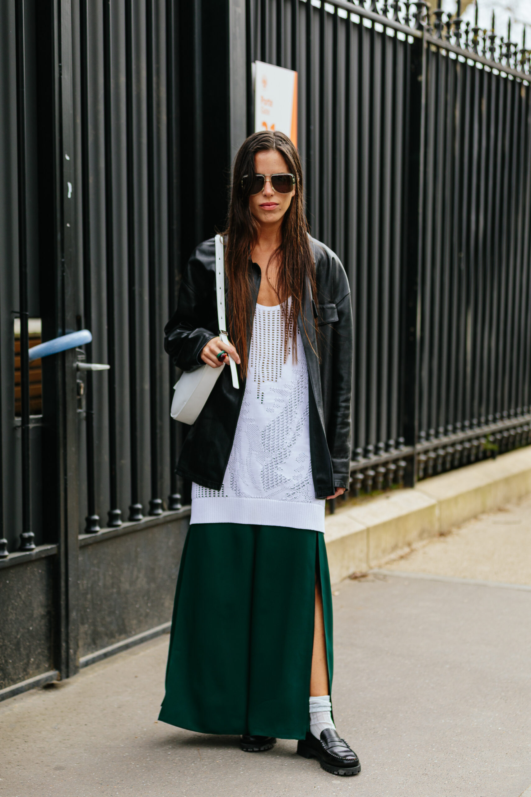 Εβδομάδα Μόδας Παρισιού: Τα πιο εντυπωσιακά street style moments όπως τα κατέγραψε η Vogue Greece-81