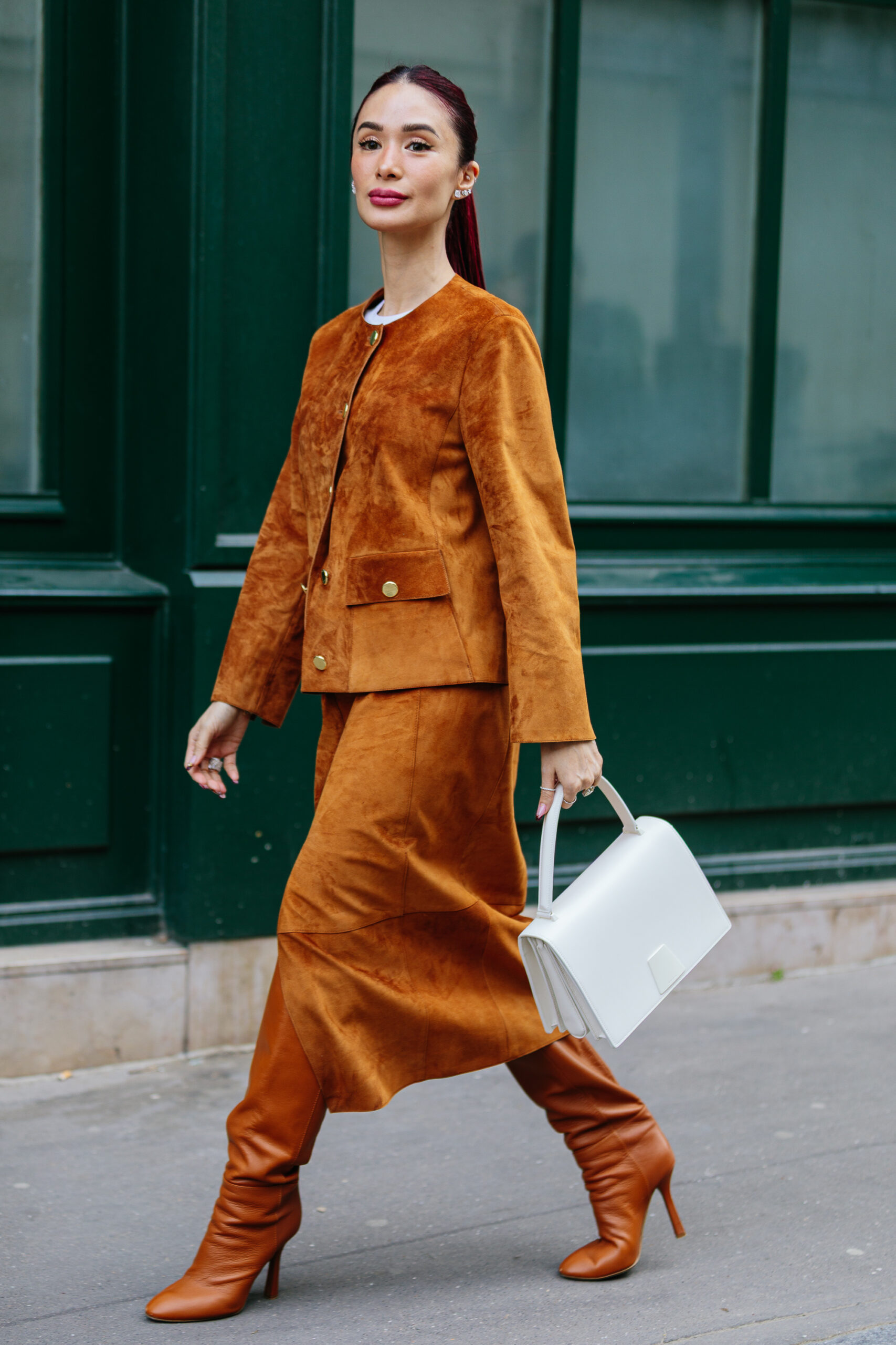 Εβδομάδα Μόδας Παρισιού: Τα πιο εντυπωσιακά street style moments όπως τα κατέγραψε η Vogue Greece-83