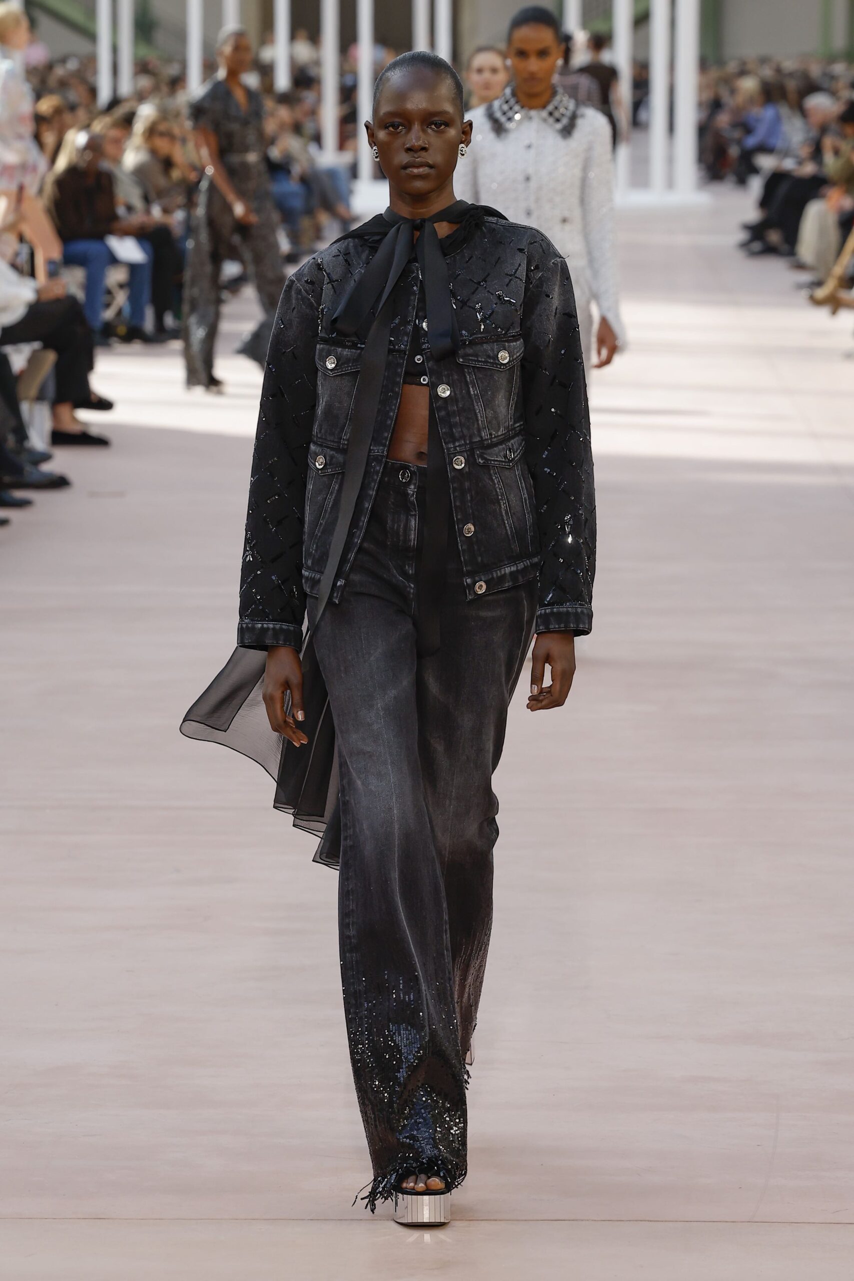 Denim: Οι 6 πιο δημοφιλείς τάσεις για την άνοιξη 2025-5