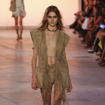 τα-πιο-hot-looks-της-άνοιξης-έχουν-κρόσσια-354112