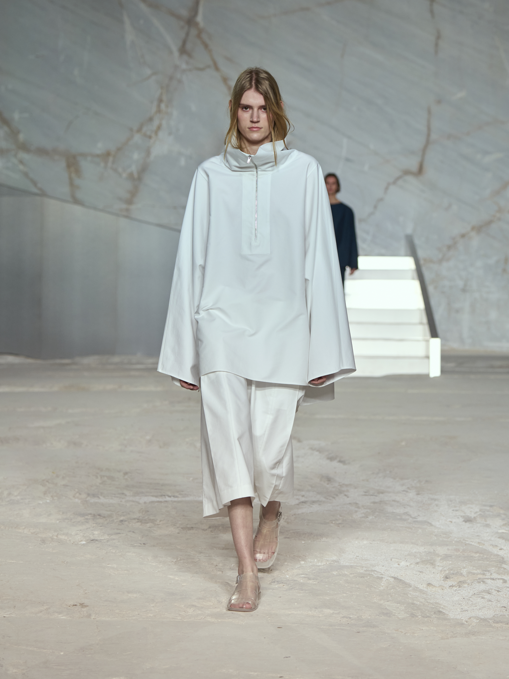 3 τάσεις και όλα τα highlights από το COS runway show στην Αθήνα-2