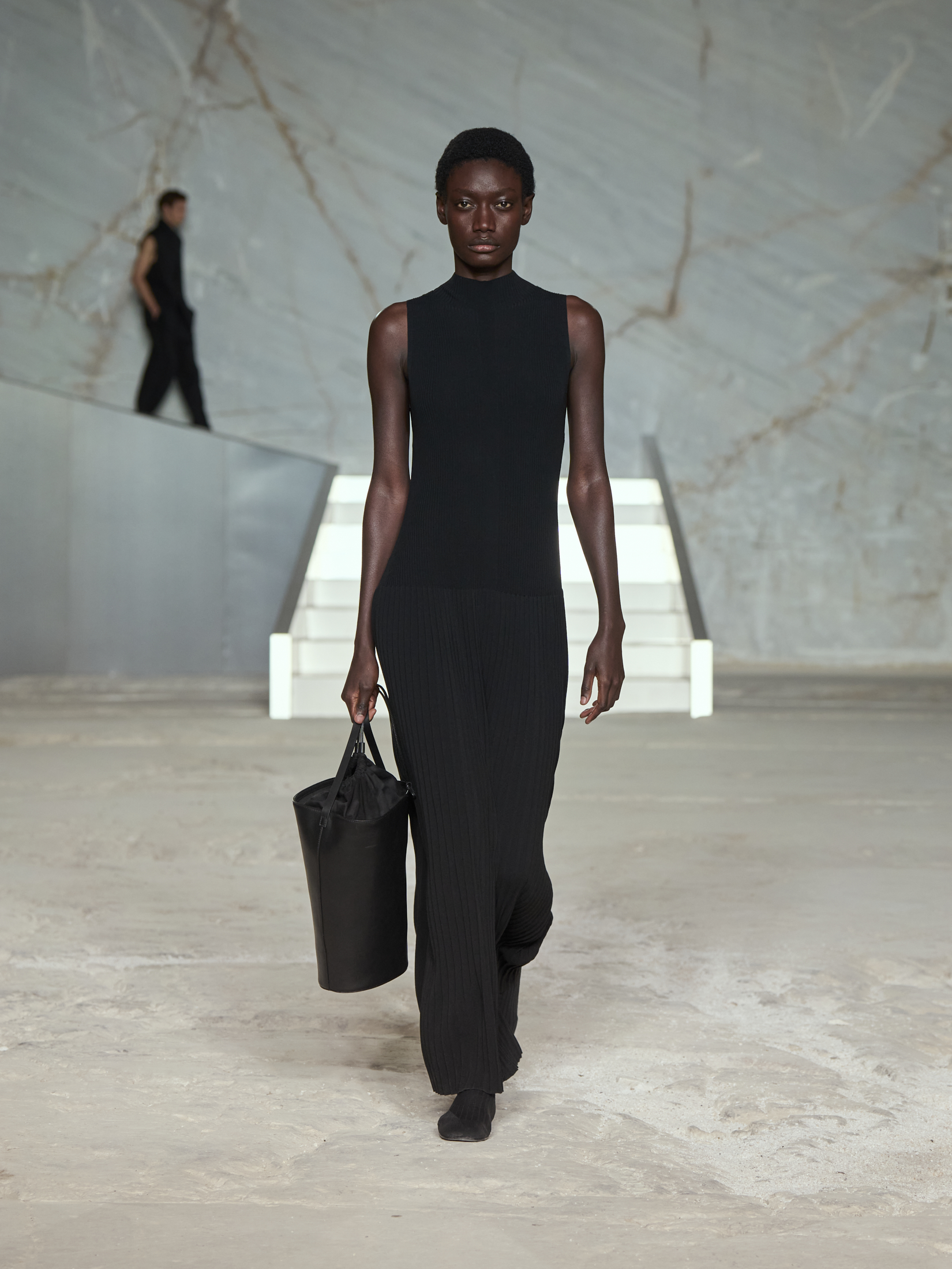 3 τάσεις και όλα τα highlights από το COS runway show στην Αθήνα-6