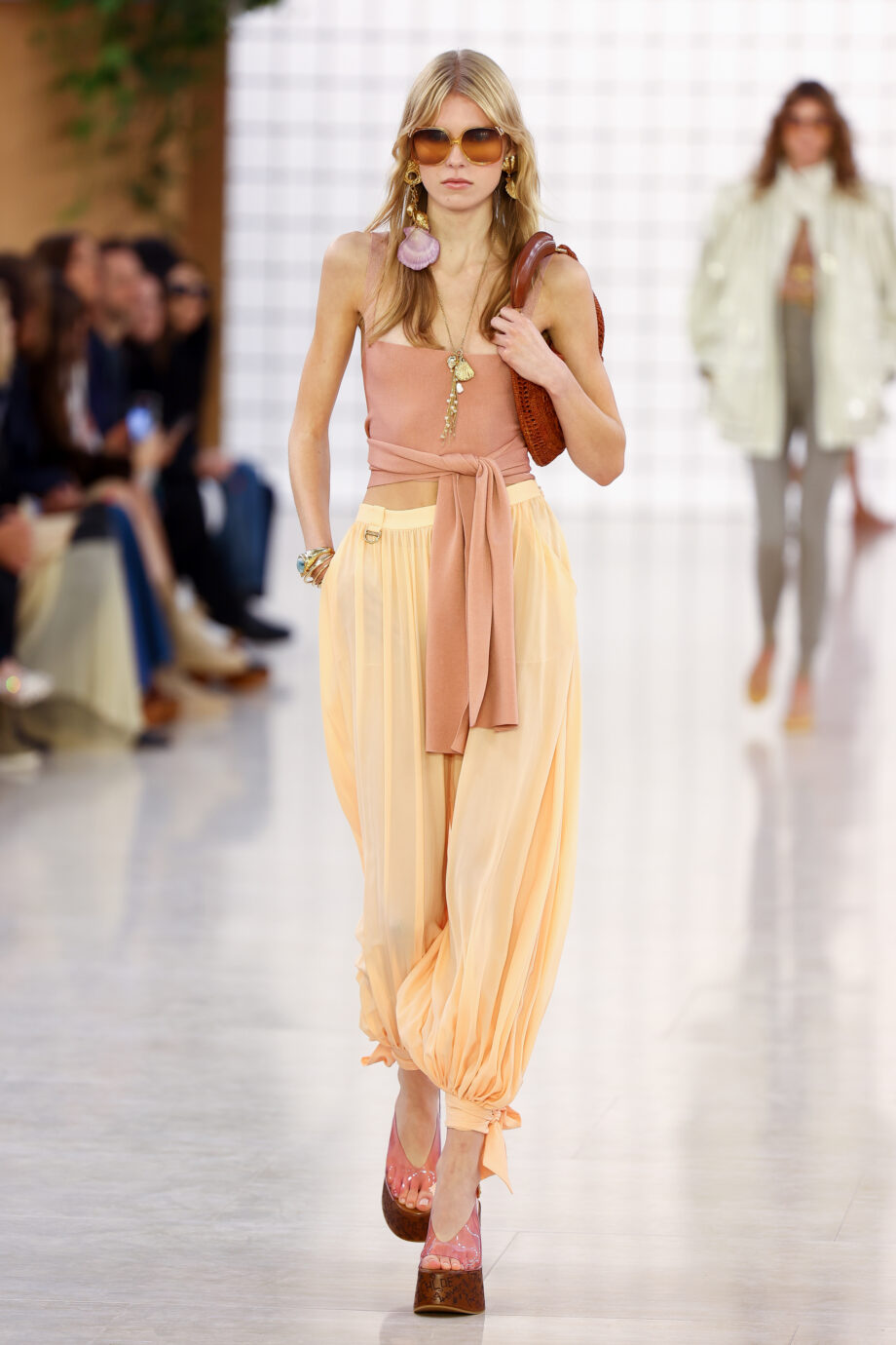 από-τα-harem-pants-στα-pyjama-4-παντελόνια-που-θα-κάνου-355045