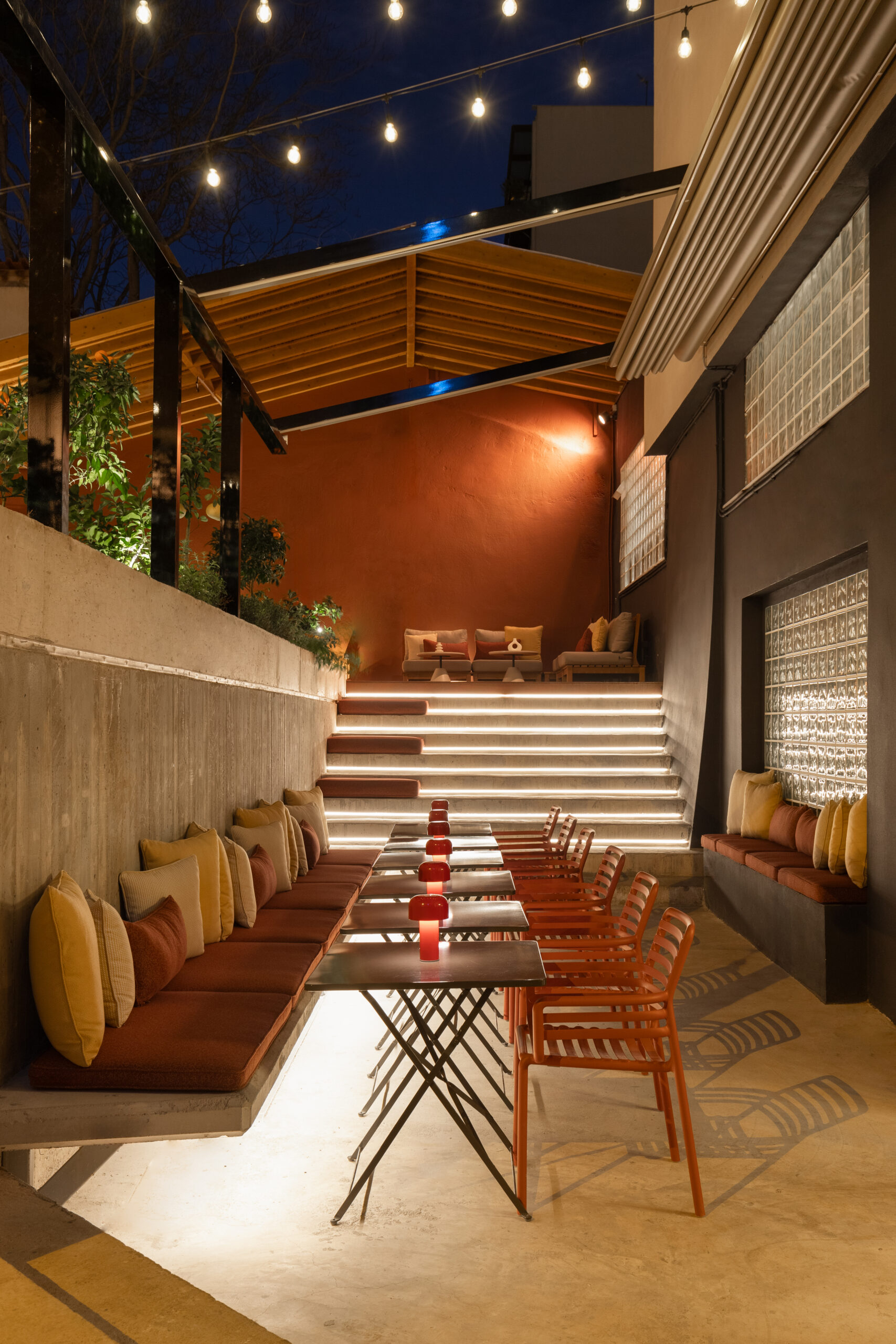 Okupa: Η Αθήνα έχει νέο must-visit σημείο συνάντησης-1