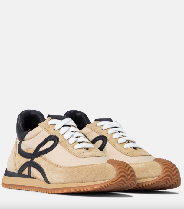Ρετρό στιλ: 6 suede sneakers που είναι ήδη must-have-1