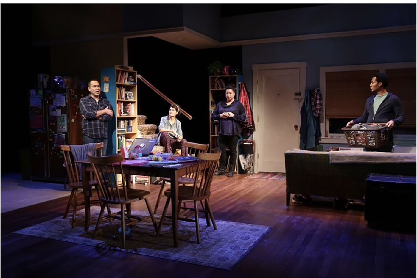 Tiny Beautiful Things: Η Nia Vardalos ανεβαίνει στη σκηνή του Θεάτρου Παλλάς και αφηγείται μια ιστορία γεμάτη συναισθήματα-3