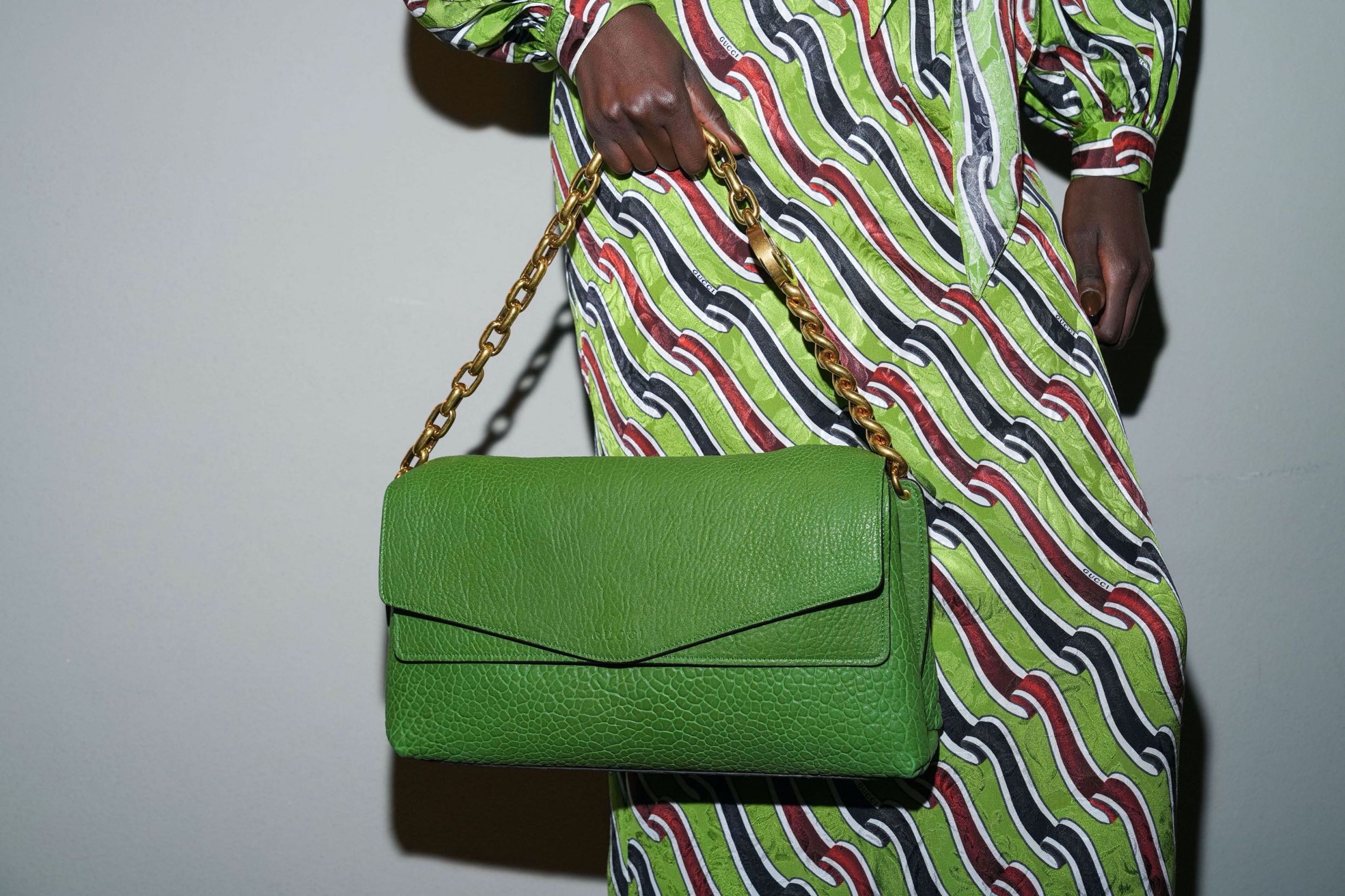 Gucci Cruise 2026: Tα look, οι λεπτομέρειες και τα αξεσουάρ που ξεχώρισαν-6