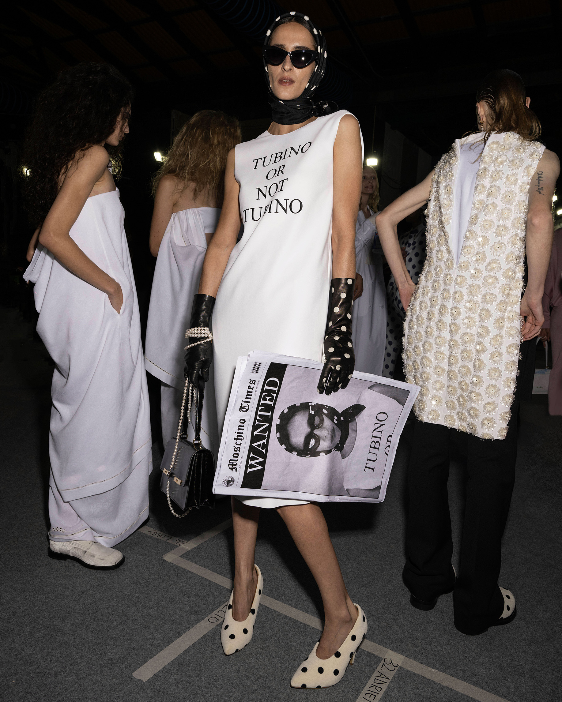 Moschino: Αποκλειστική συνέντευξη με τον Adrian Appiolaza-4