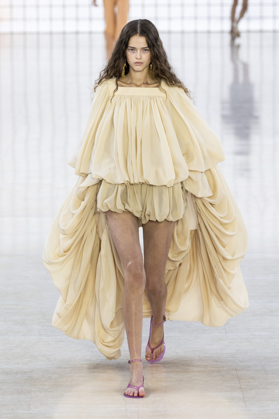 jelly-sandals-τα-πιο-hot-παπούτσια-του-καλοκαιριού-ε-359176