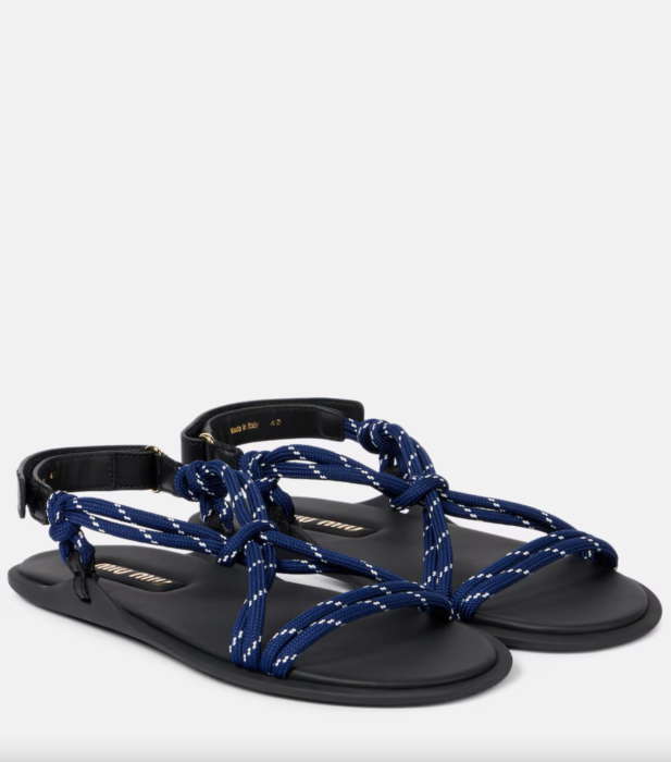 Dad sandals: Οι πιο trending εκδοχές για το καλοκαίρι 2025-1