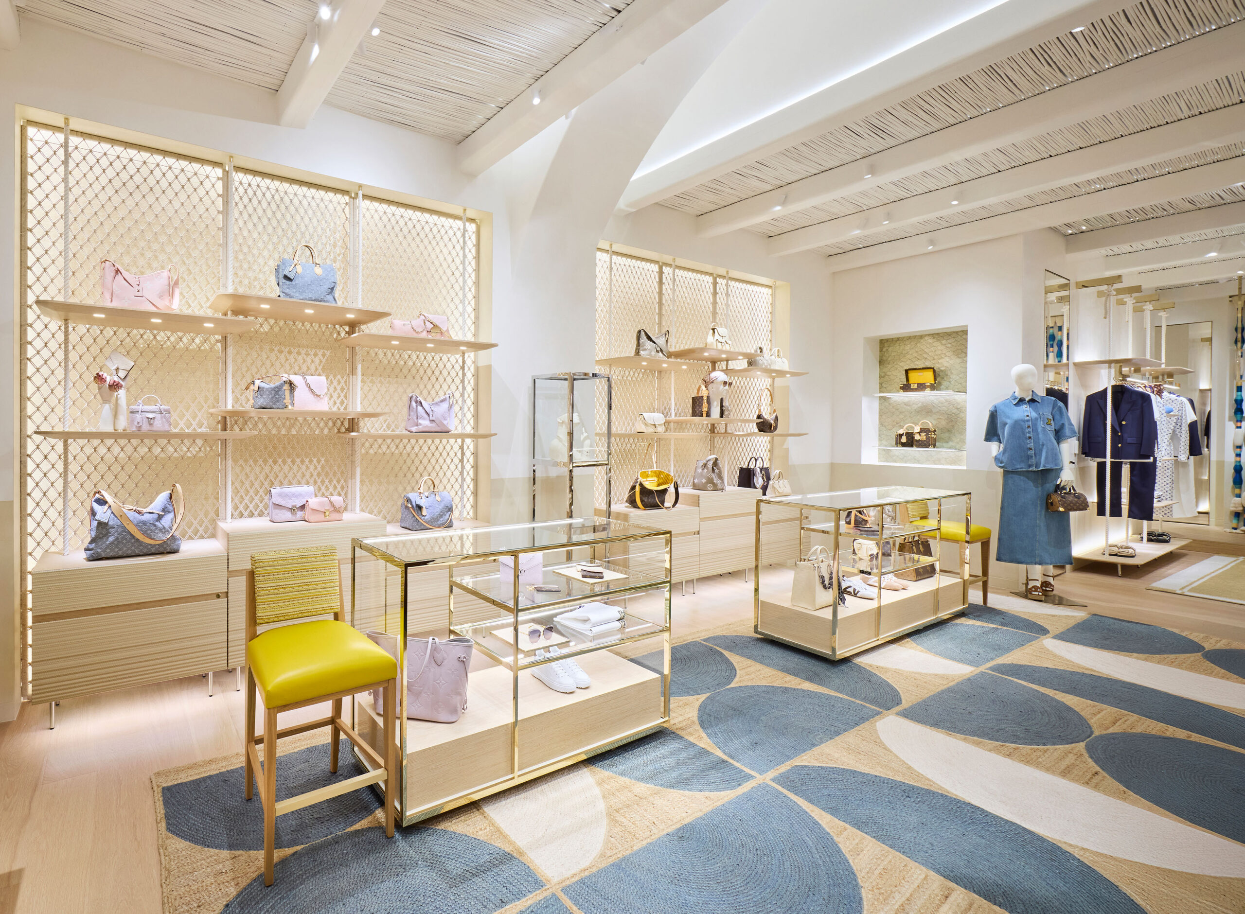 Η Louis Vuitton ταξιδεύει και αυτό το καλοκαίρι στην Μύκονο-2