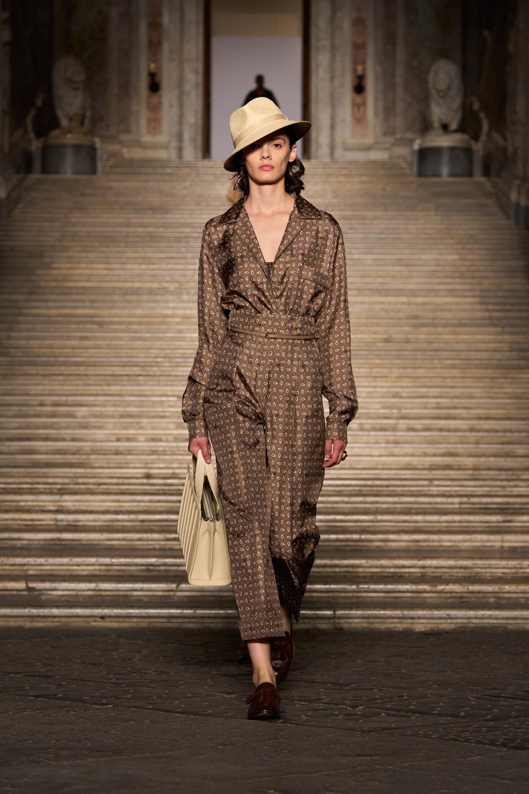 Max Mara Resort 2026: Γεύση από ιταλικό dramatic style στη Νάπολη-8