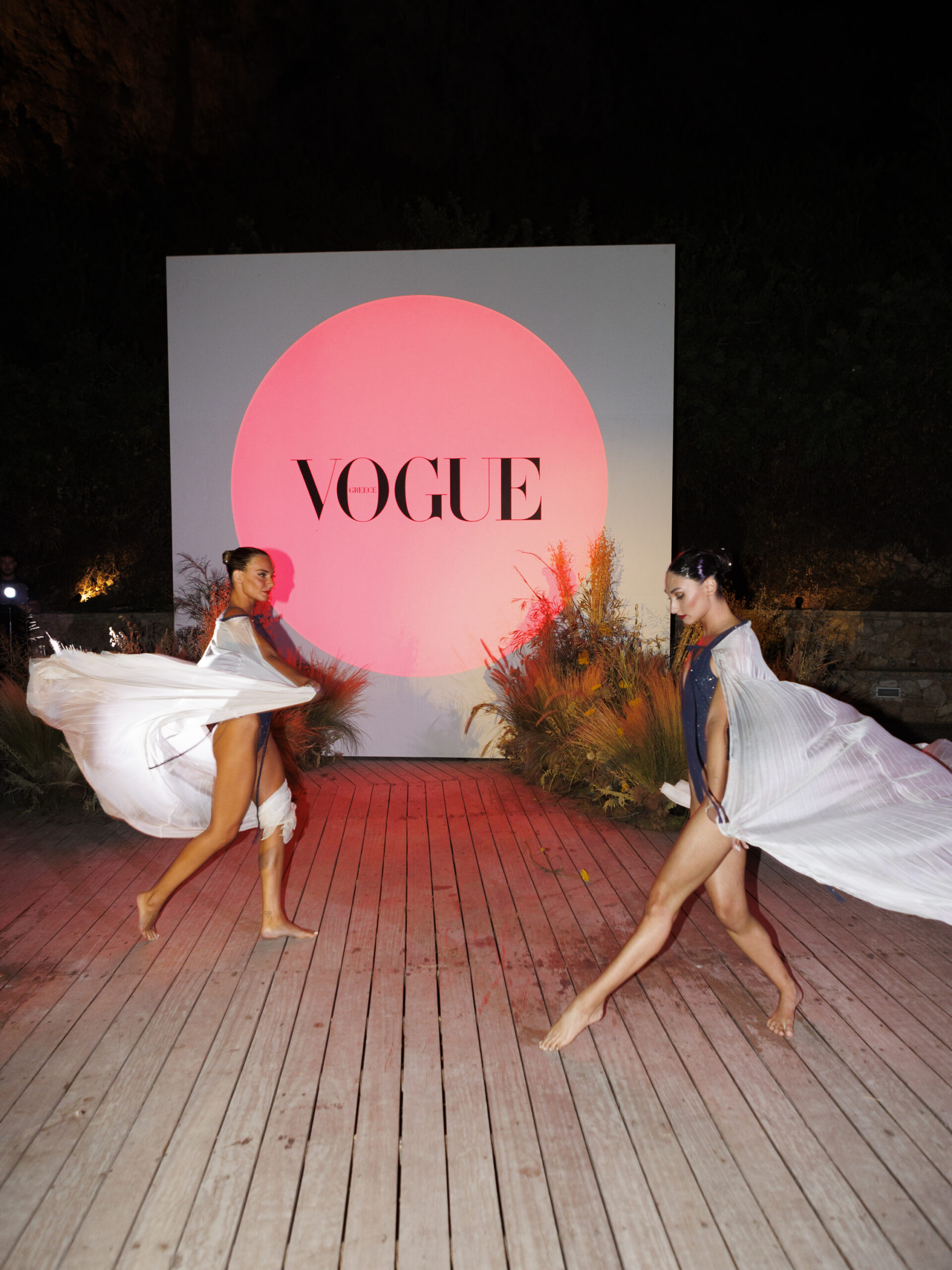 Vogue Greece Summer Party: Οι exclusive στιγμές από την μαγευτική βραδιά στη Λίμνη Βουλιαγμένη-6