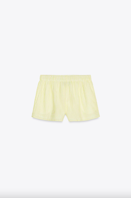 Ριγέ σορτς: 6 summer chic στυλ που θα φορέσουμε στις διακοπές-6