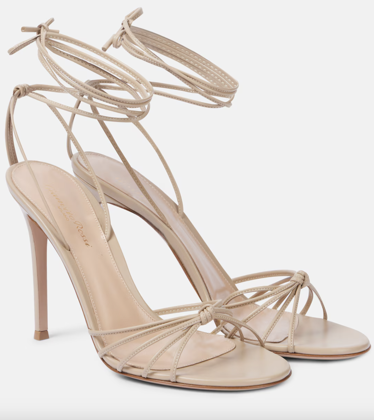 Nude sandals: Τα σχέδια που κολακεύουν περισσότερο τα πόδια-1