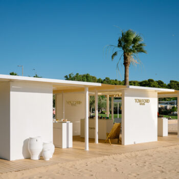 το-πρώτο-pop-up-του-οίκου-tom-ford-beauty-στην-astir-beach-είναι-ο-ο-368889