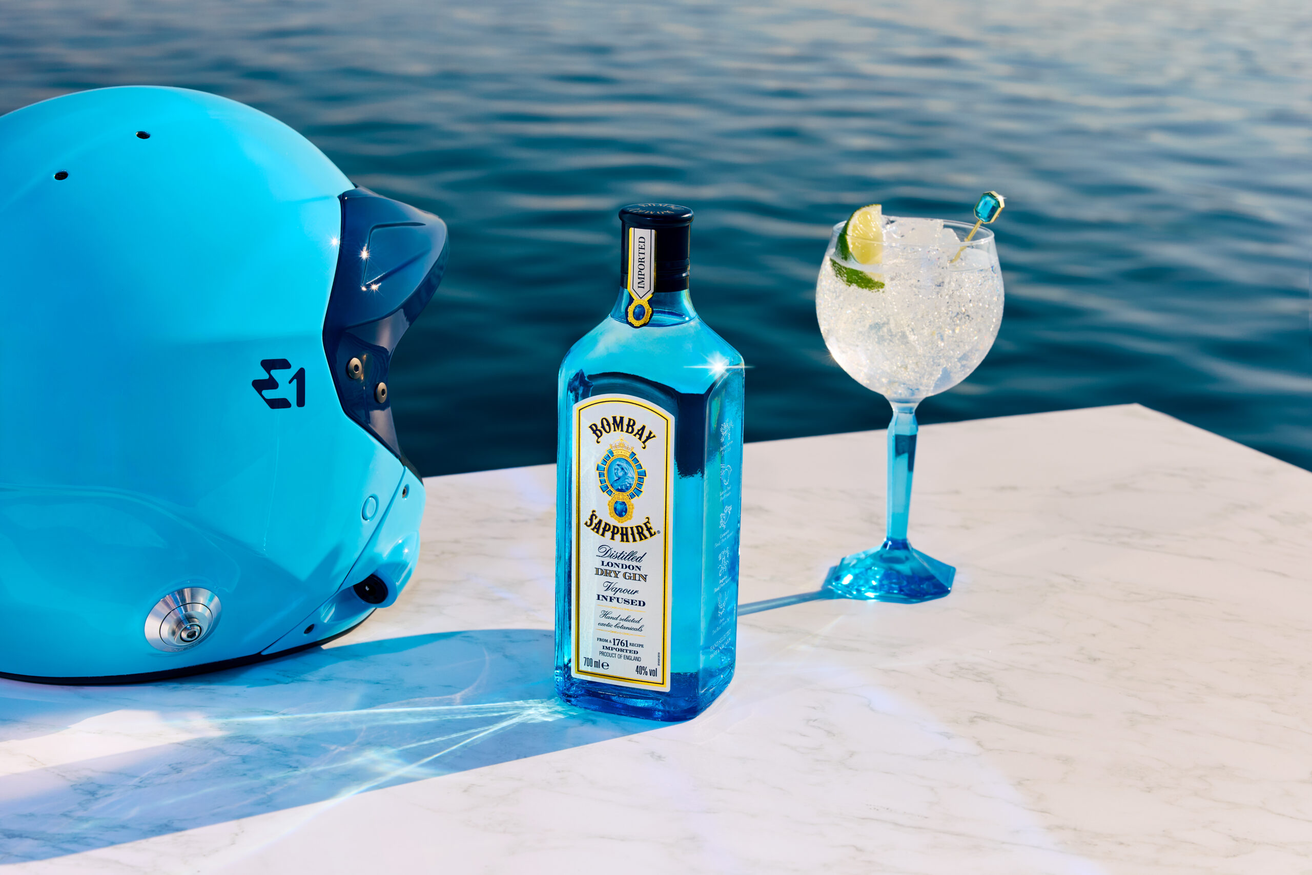 Η Βάσια Κωσταρά στους Αγώνες Ταχύτητας Σκαφών Ε1 στο Μονακό με το BOMBAY SAPPHIRE-2