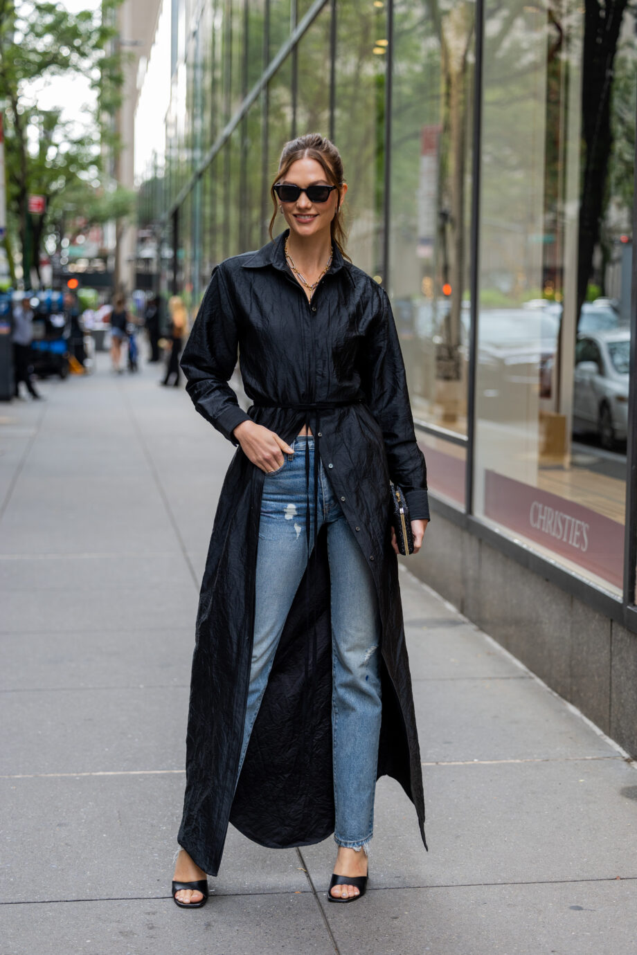μάξι-μπλούζα-και-slim-jeans-ο-συνδυασμός-από-τα-2-367242