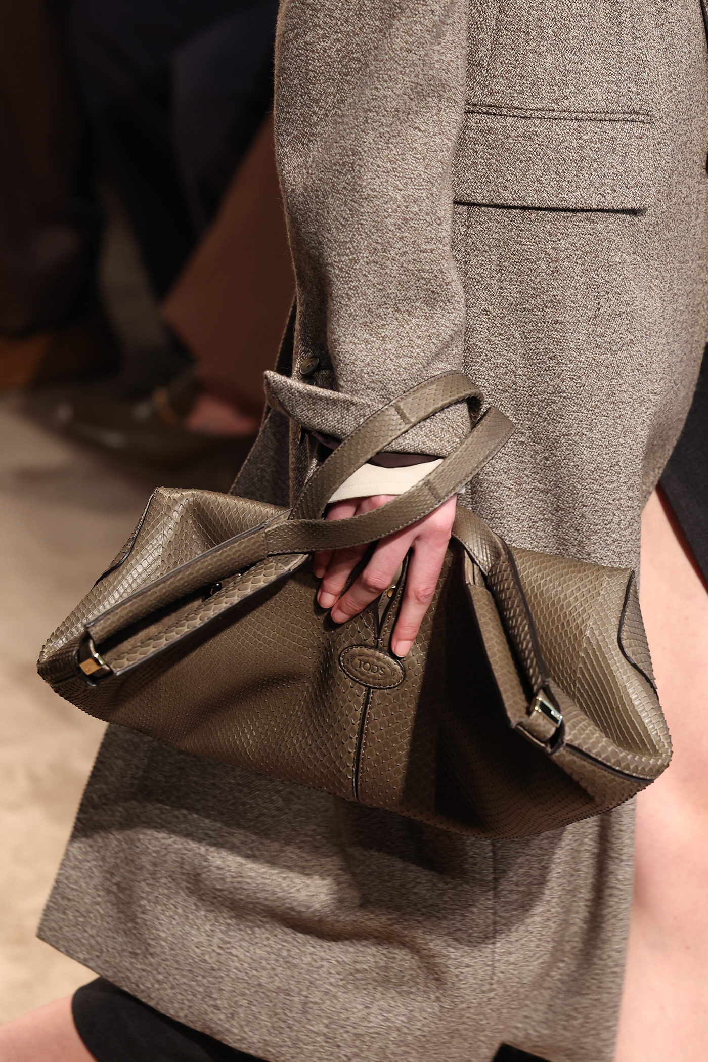 Squishy bags: Οι τσάντες για το φθινόπωρο 2025 έχουν χαλαρή γραμμή-2
