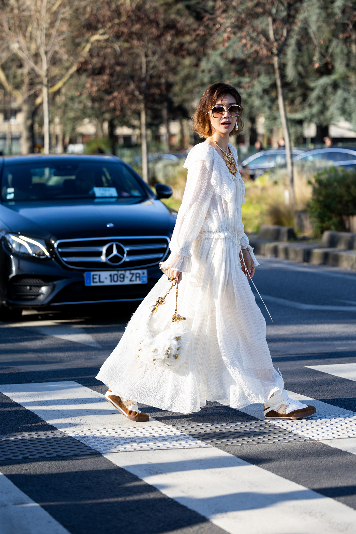 Total white outfits: O πιο κομψός συνδυασμός του καλοκαιριού-3