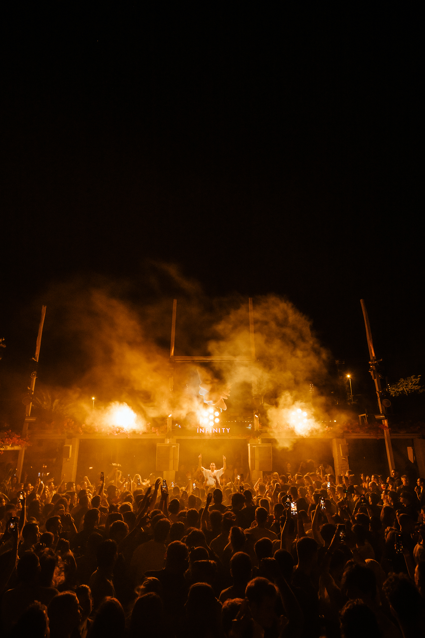 Island Club & Restaurant: Η χαλαρή πολυτέλεια συναντά το απέραντο μπλε της Αθηναϊκής Ριβιέρας-2