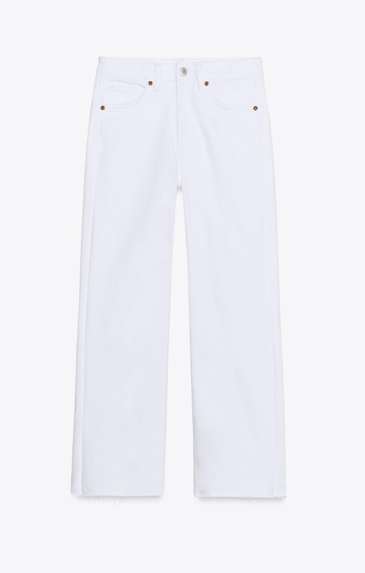 Μάξι μπλούζα και slim jeans: Ο συνδυασμός από τα 2000s επιστρέφει-13