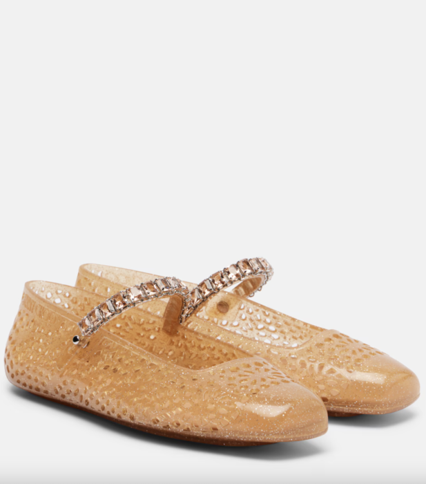 Jelly flats: Tα παπούτσια που θα αντικαταστήσουν τα crab sandals αυτό το καλοκαίρι-3