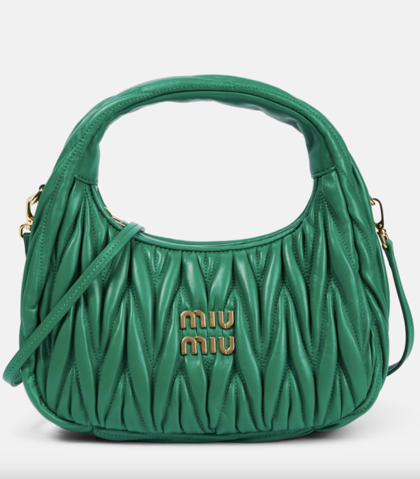 H Wander bag του Miu Miu είναι το απόλυτο καλοκαιρινό αξεσουάρ-1