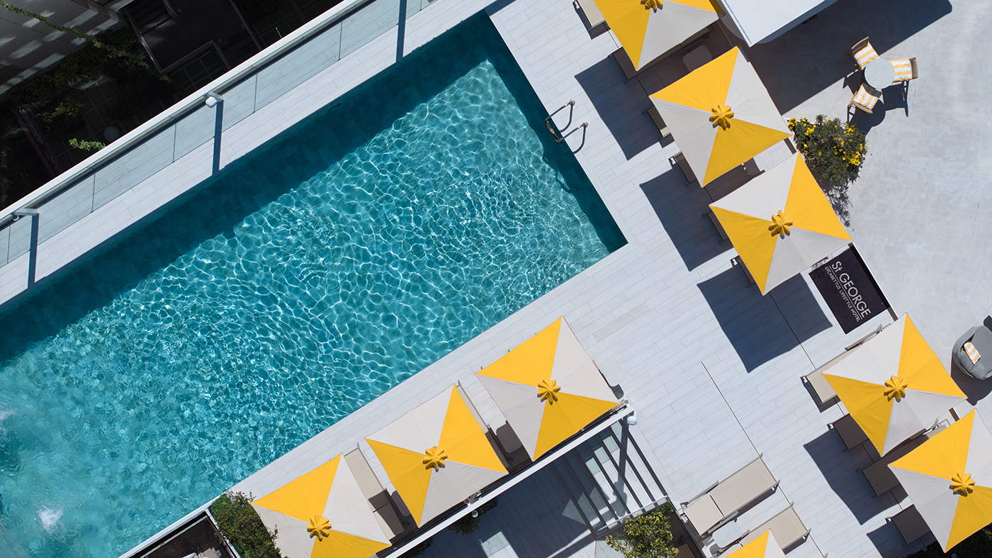 Vertigo Pool & Sunset Bar: Μια καλοκαιρινή όαση στο ωραιότερο rooftop της Αθήνας-6