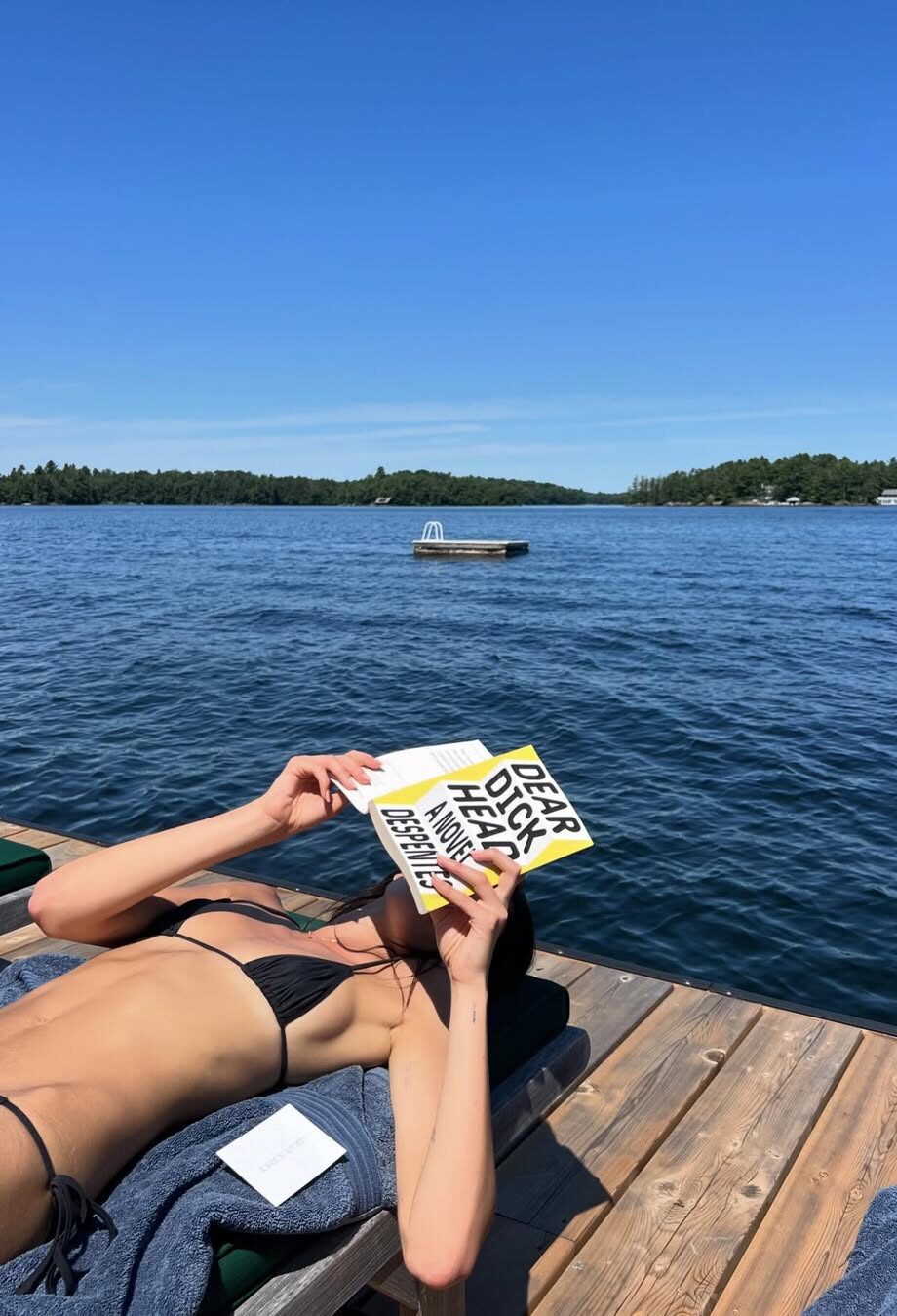 the-x-file-το-βιβλίο-ως-instagrammable-αντικείμενο-ο-επιτε-370380
