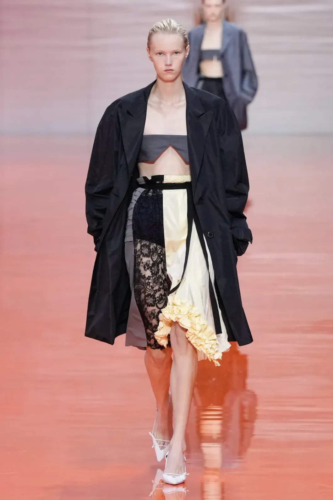 5 στοιχεία-κλειδιά από το Prada show για την Άνοιξη-Καλοκαίρι 2026-3