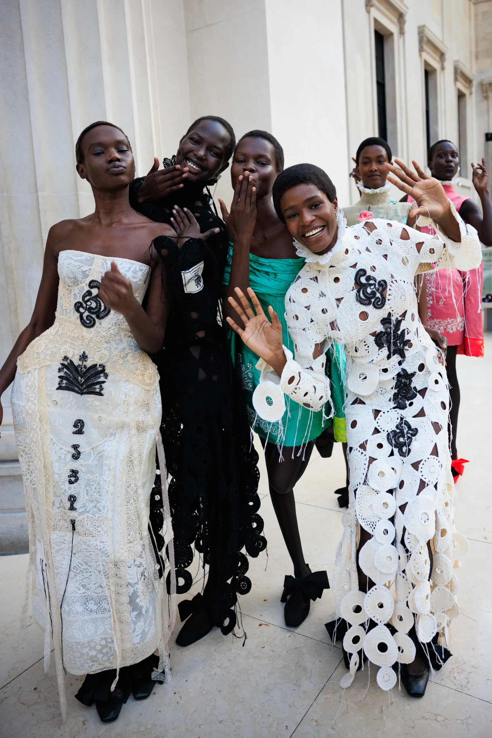 Εβδομάδα Μόδας Λονδίνου SS26: Οι κορυφαίες backstage στιγμές-7