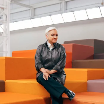 η-silvia-venturini-fendi-αποχωρεί-από-τη-θέση-της-creative-director-375207