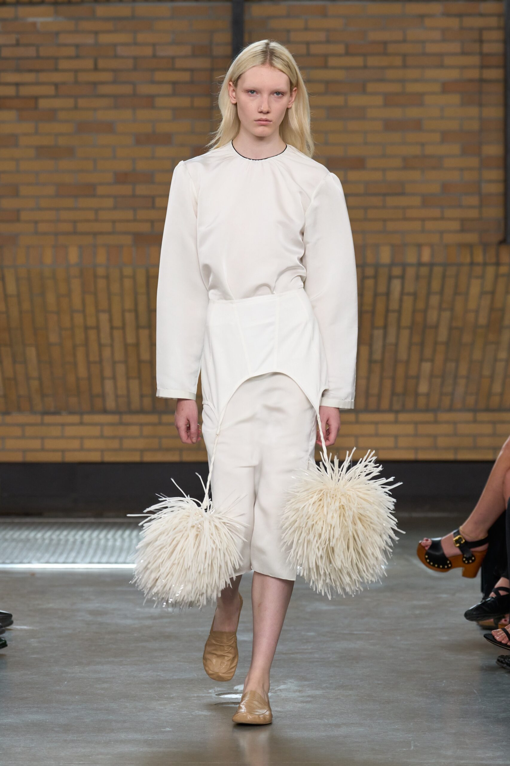 Calvin Klein SS26: H νέα πνοή στο urban chic-1