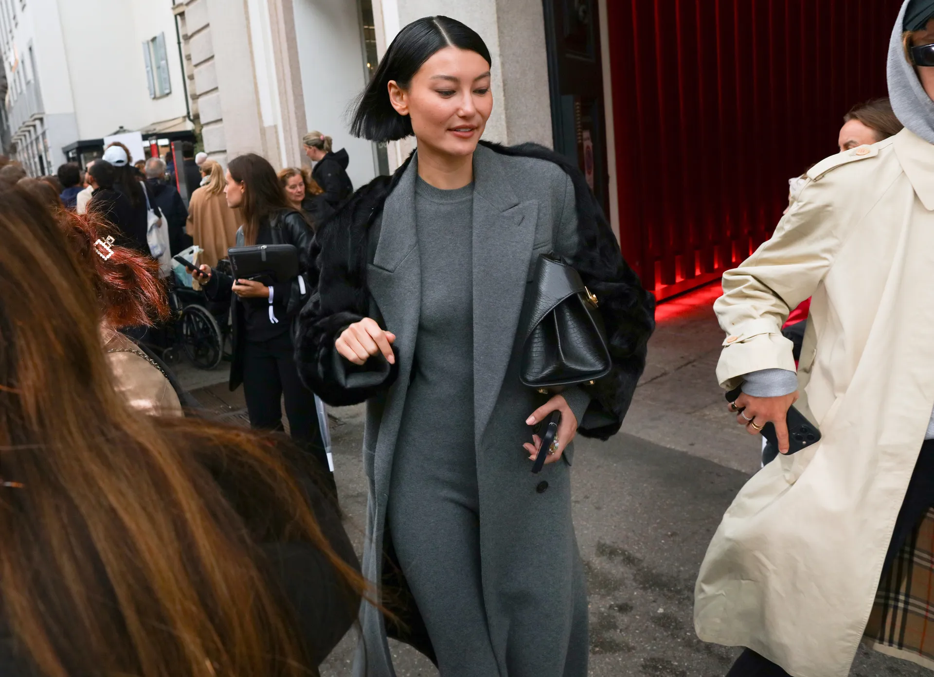 Τι φορούν τώρα στο Μιλάνο: Το street style απαντά-3