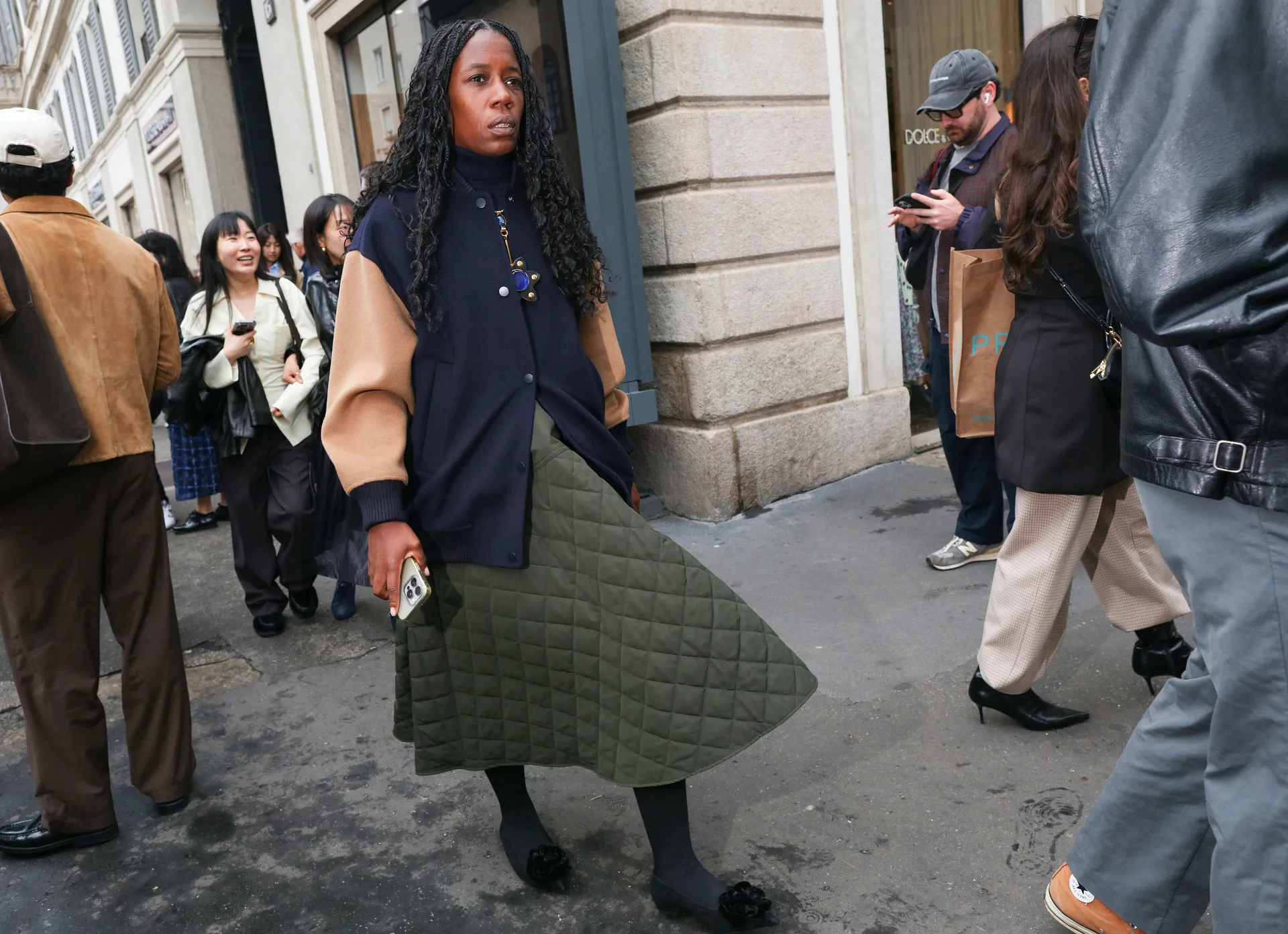 Τι φορούν τώρα στο Μιλάνο: Το street style απαντά-11