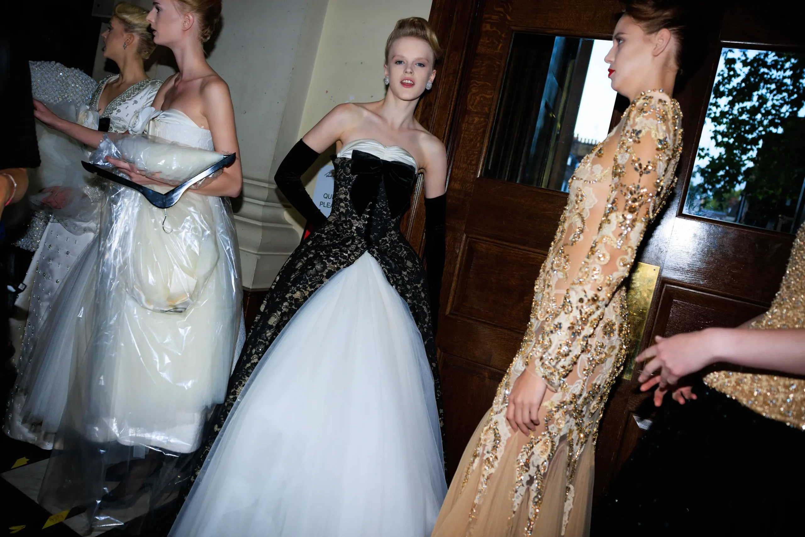 Εβδομάδα Μόδας Λονδίνου SS26: Οι κορυφαίες backstage στιγμές-30