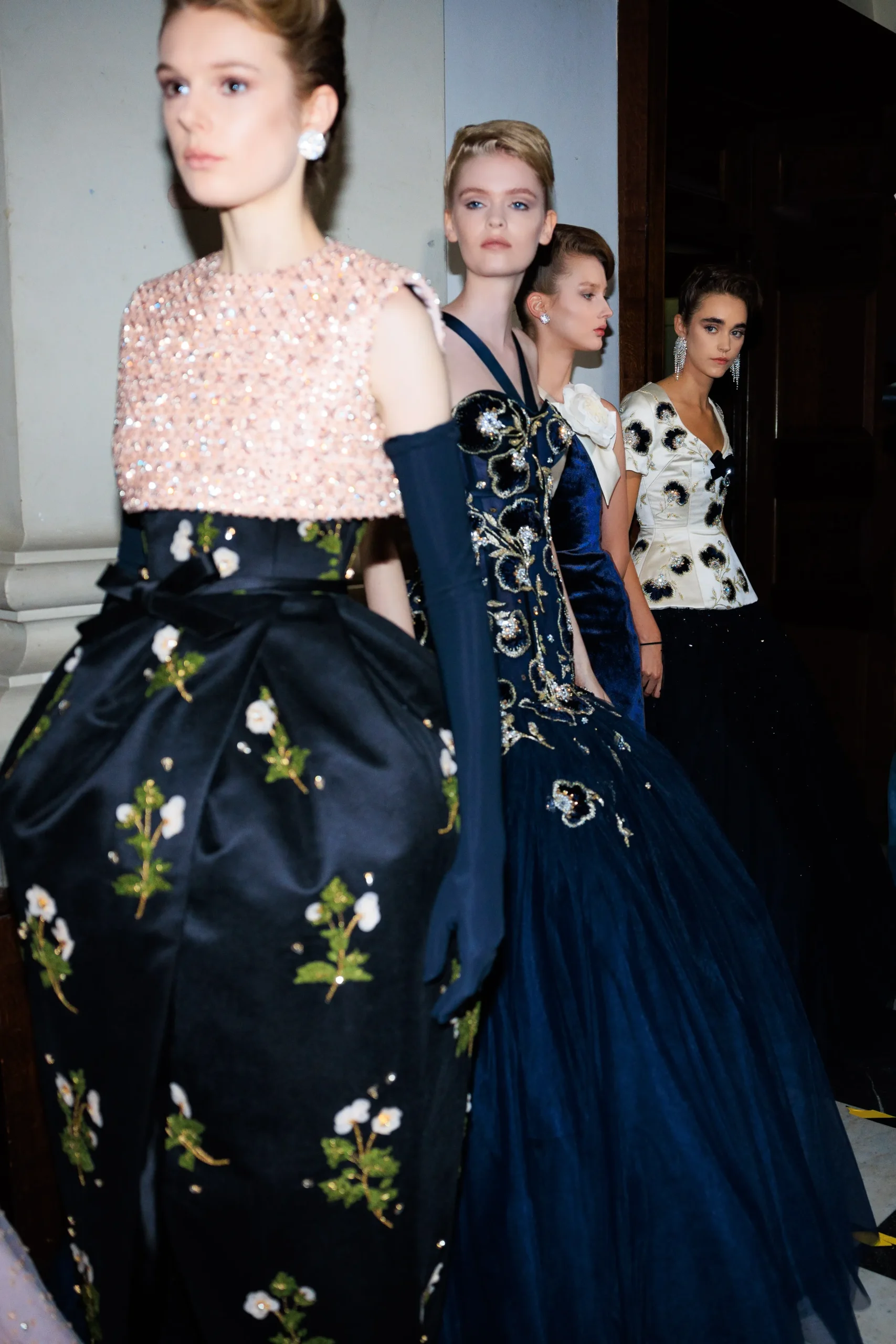 Εβδομάδα Μόδας Λονδίνου SS26: Οι κορυφαίες backstage στιγμές-31