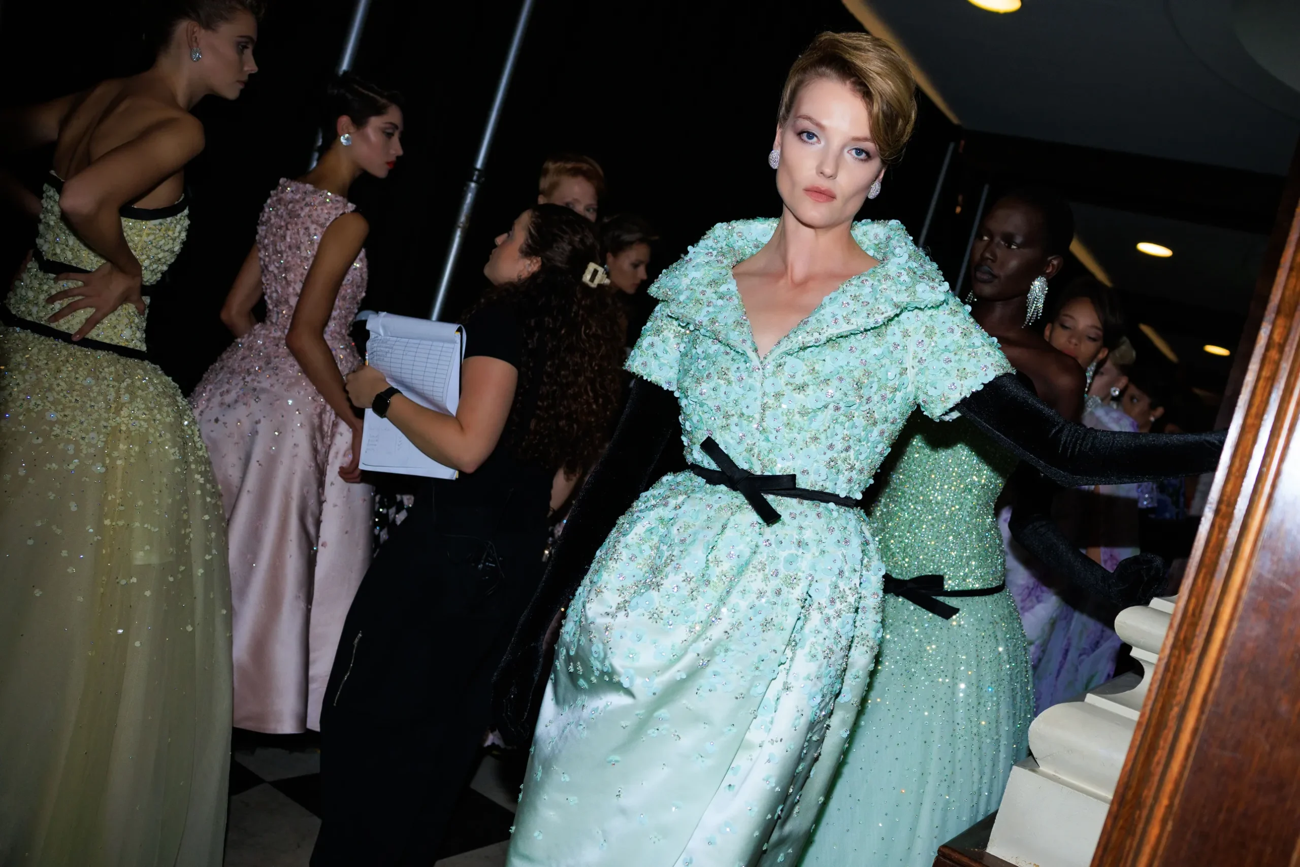 Εβδομάδα Μόδας Λονδίνου SS26: Οι κορυφαίες backstage στιγμές-37