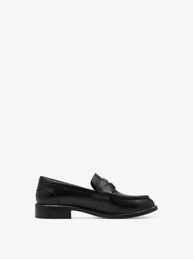 Μαύρα loafers: Ο οδηγός με όλα τα classic σχέδια για το φθινόπωρο-6