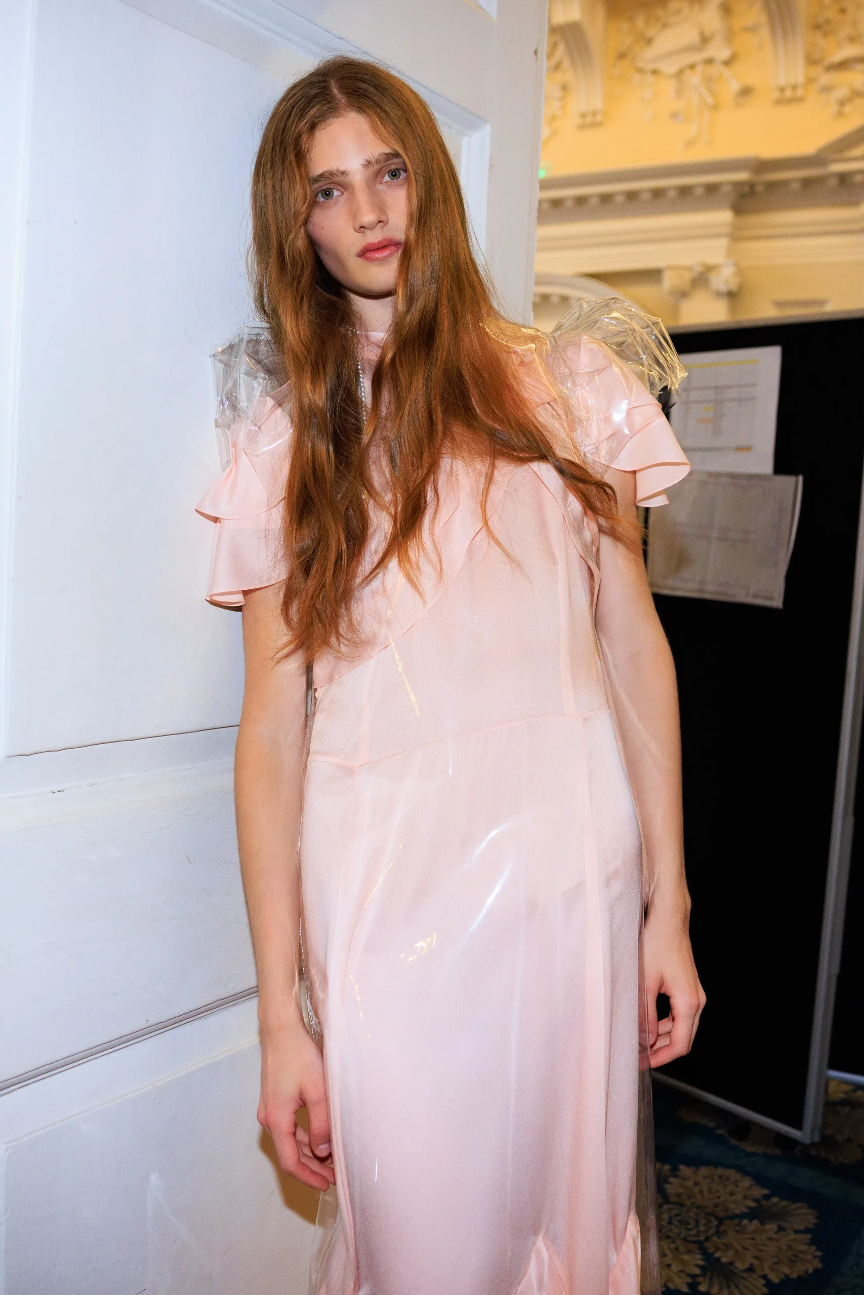 Εβδομάδα Μόδας Λονδίνου SS26: Οι κορυφαίες backstage στιγμές-19