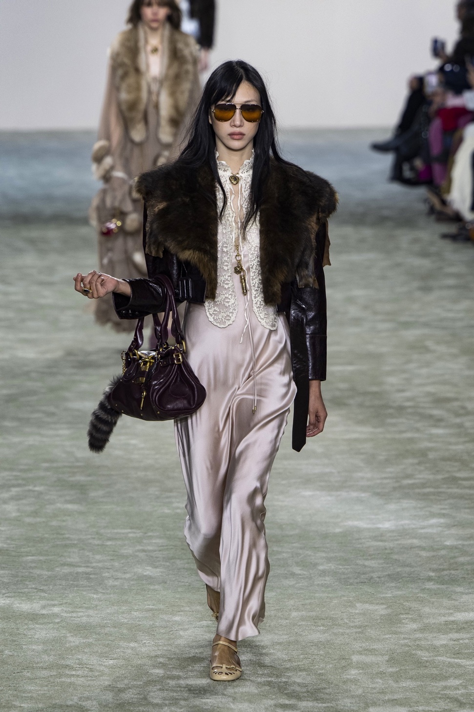 Τα 5 φθινοπωρινά look που θα φορέσουν οι Vogue editors-1