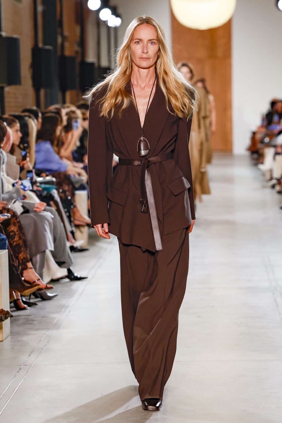 τα-5-φθινοπωρινά-look-που-θα-φορέσουν-οι-vogue-editors-373425