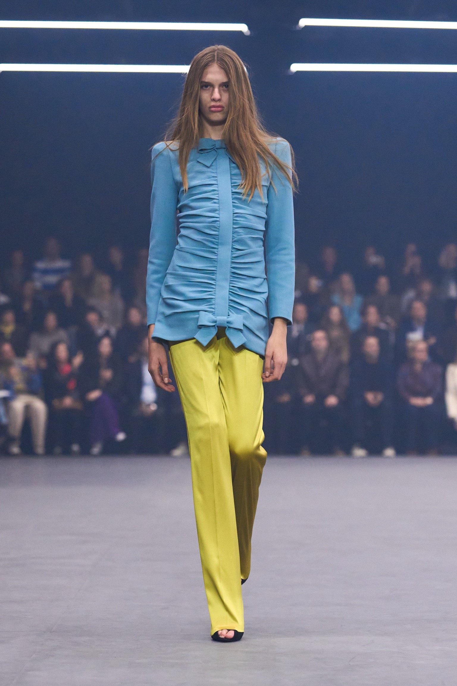 Valentino SS26: Ένα πέρασμα από το σκοτάδι στο φως-3