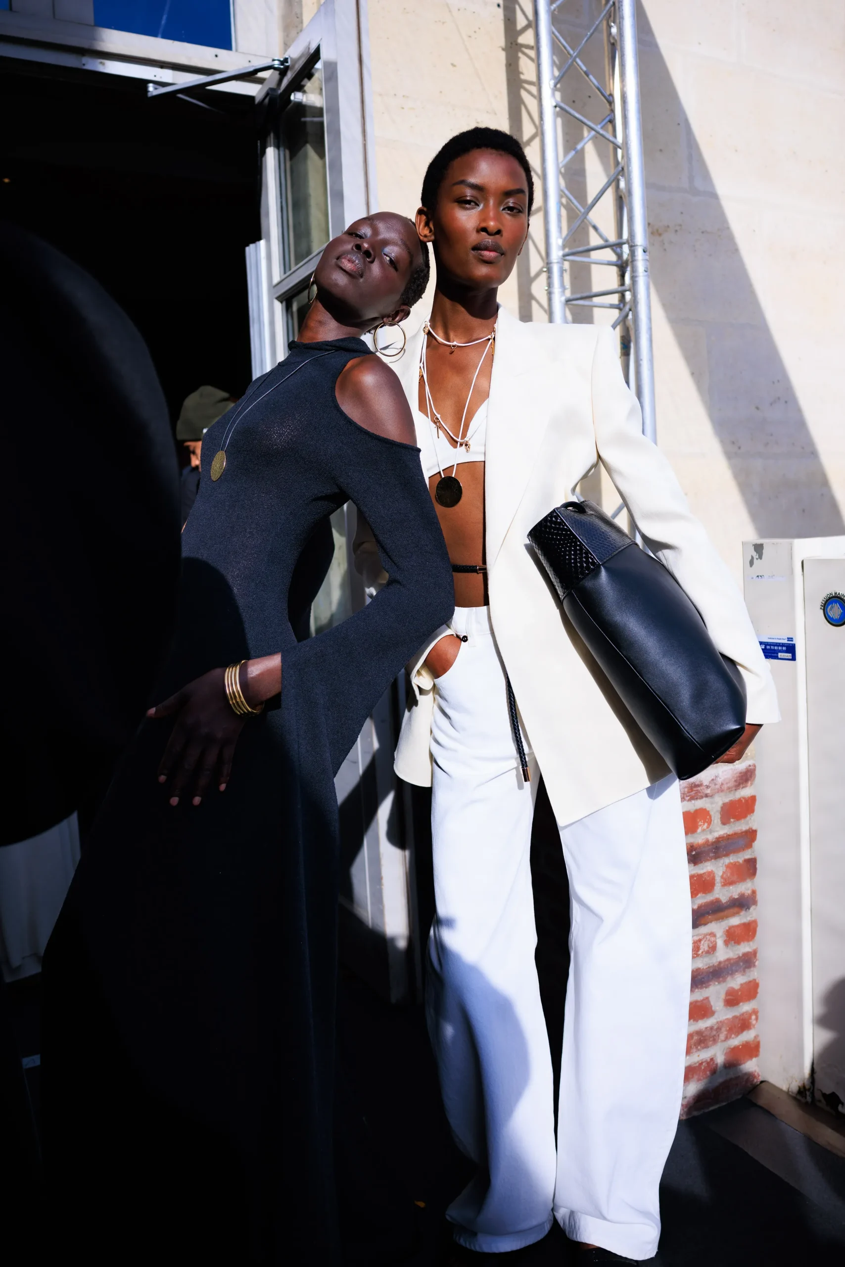 Εβδομάδας Μόδας Παρισιού: Οι καλύτερες backstage στιγμές-65