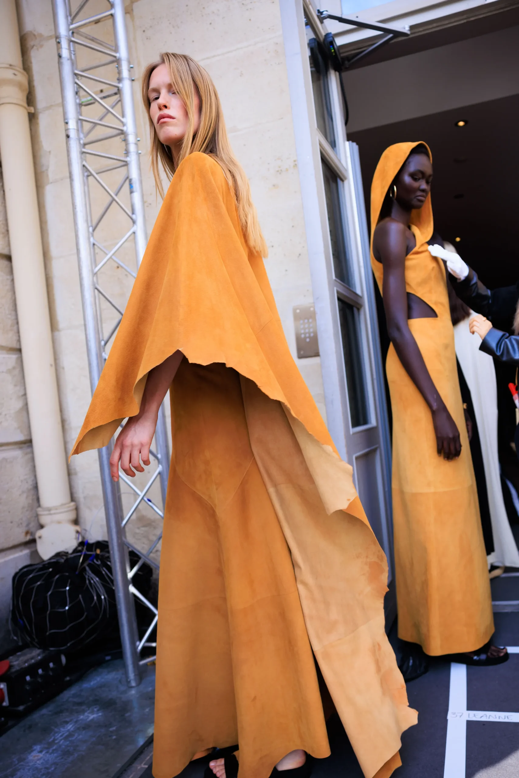 Εβδομάδας Μόδας Παρισιού: Οι καλύτερες backstage στιγμές-70